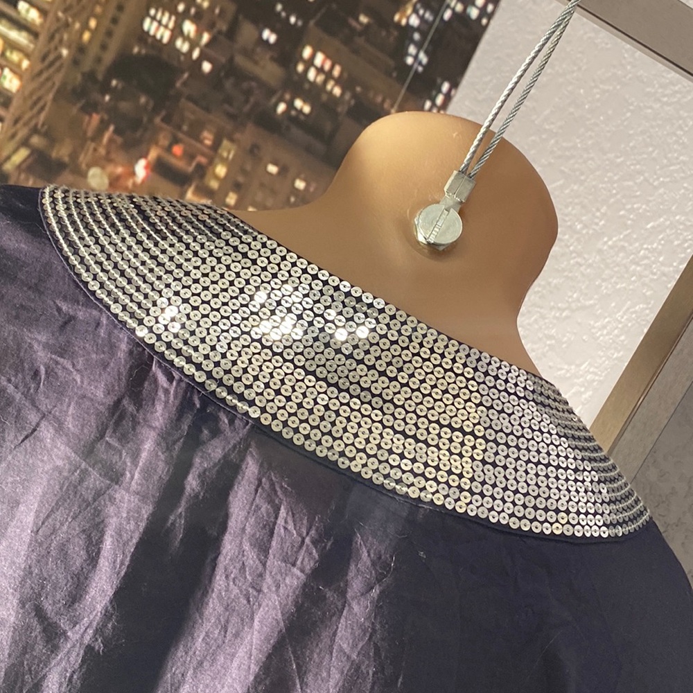 TORY BURCH - l/s dark blue tunic: silver sequins on neck & cuffs, hip slits - 8 - Picture 15 of 16